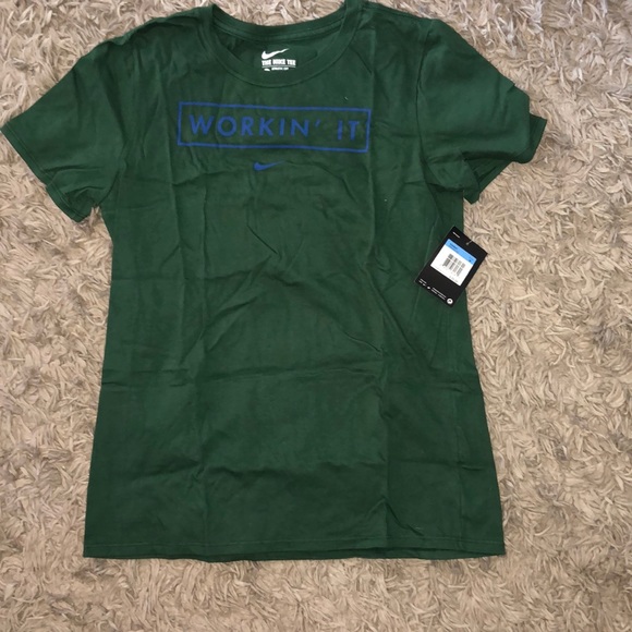 Nike Workin’ it Women’s T-shirt - Picture 1 of 3
